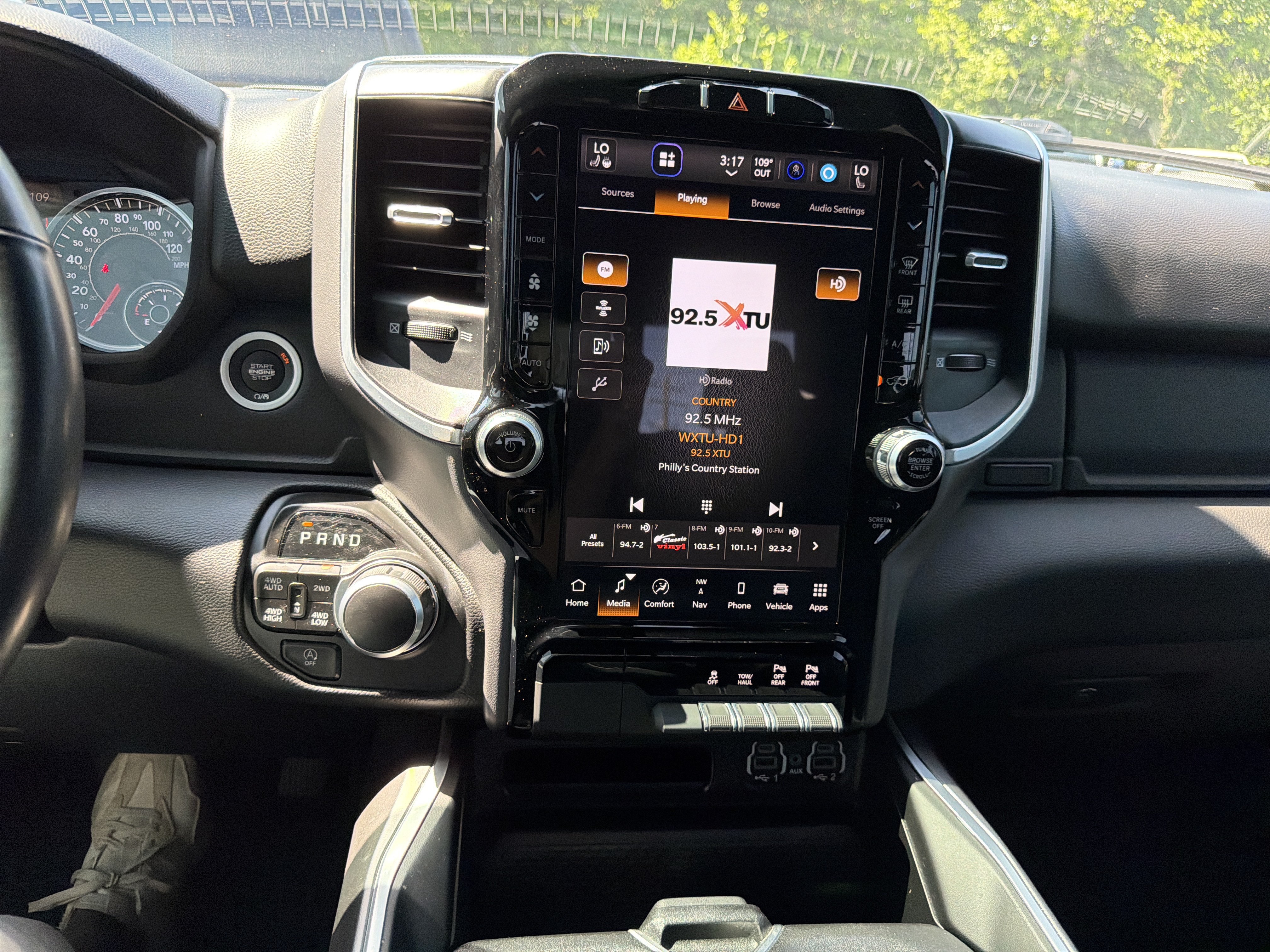 Used 2022 RAM 1500 Big Horn AWD/4WD image 19