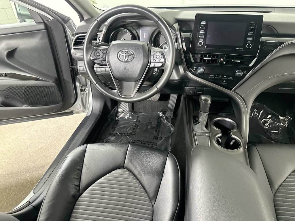 Used 2024 Toyota Camry SE FWD image 19