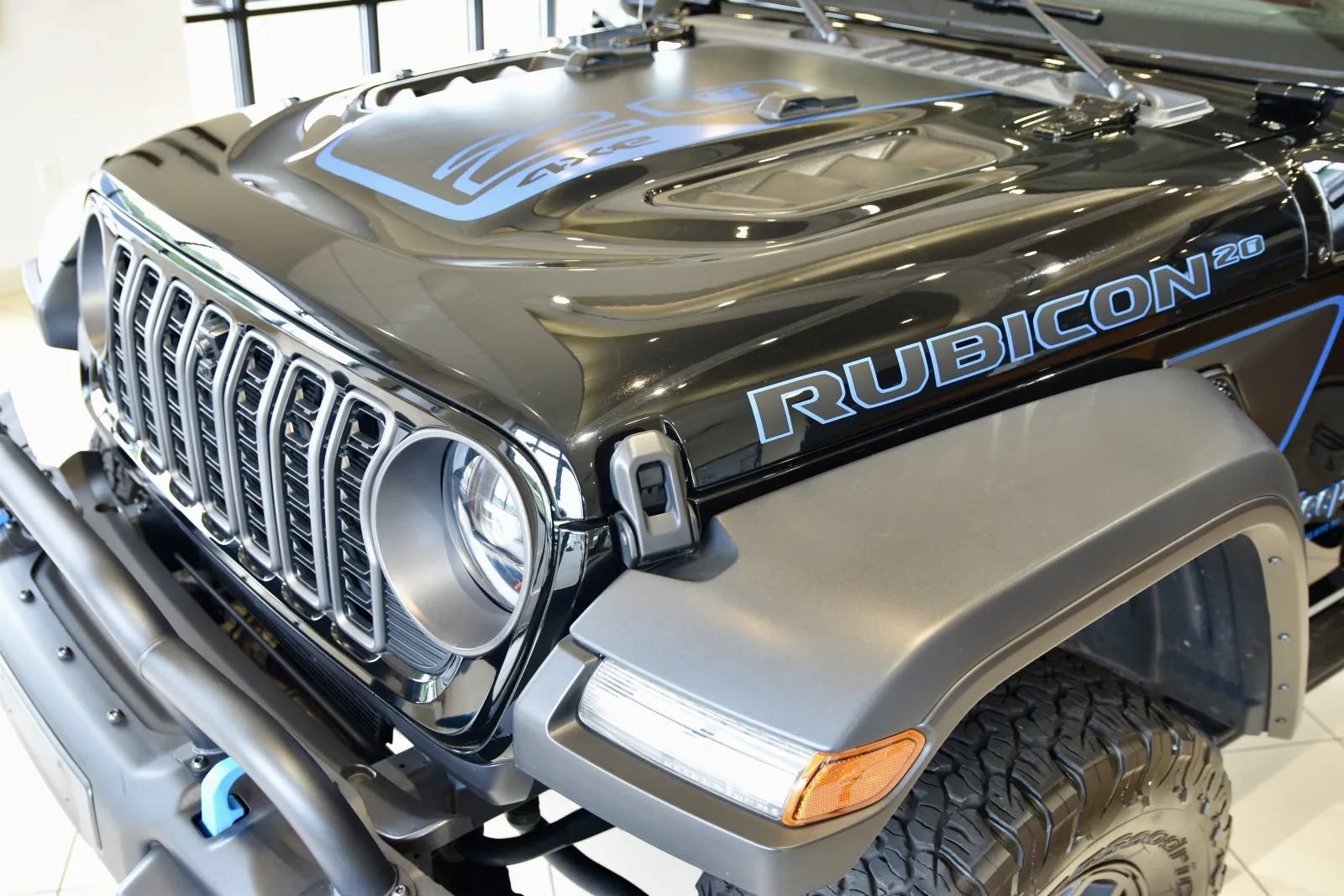 Used 2023 Jeep Wrangler Unlimited Rubicon 4xe AWD/4WD image 9