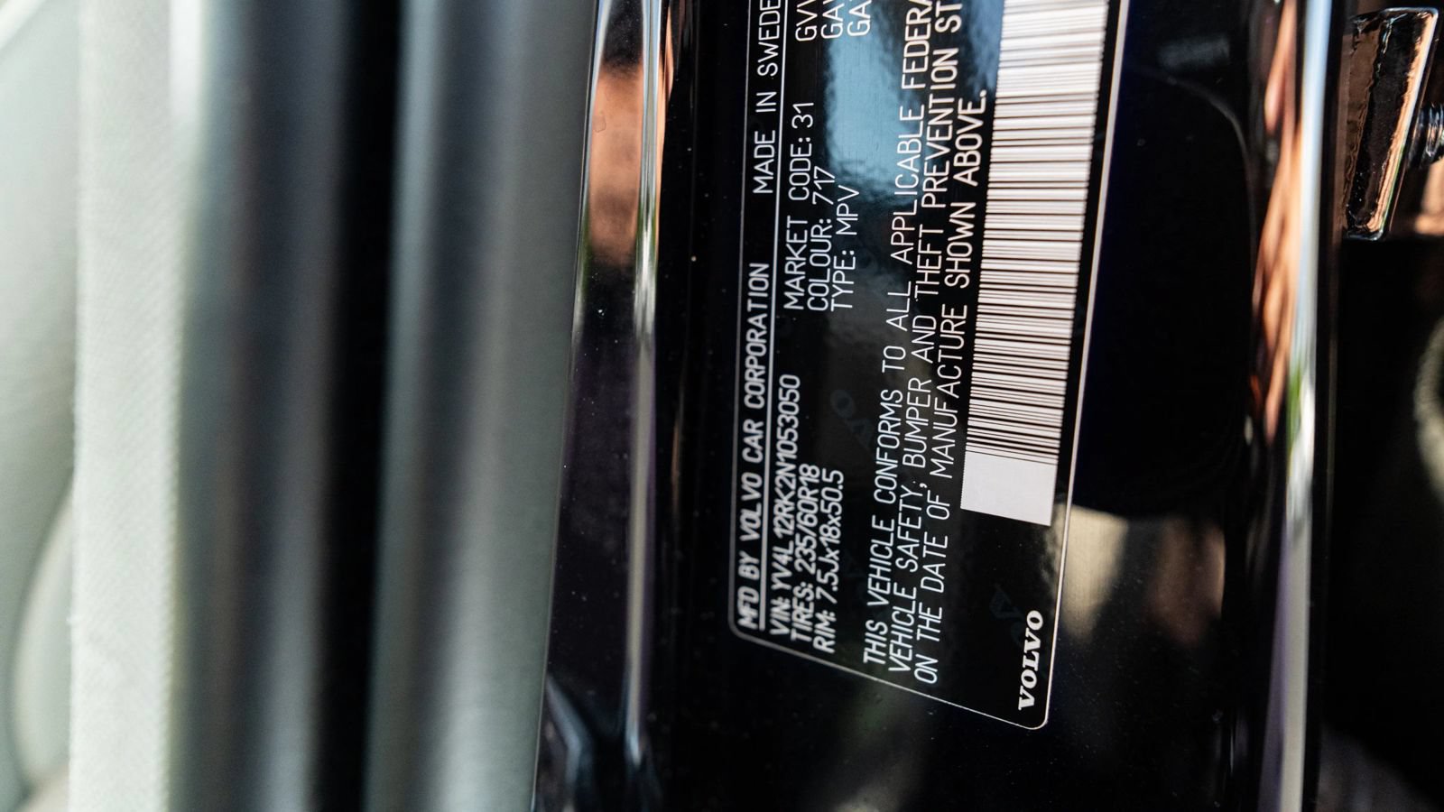 Used 2022 Volvo XC60 B5 Momentum AWD/4WD image 47