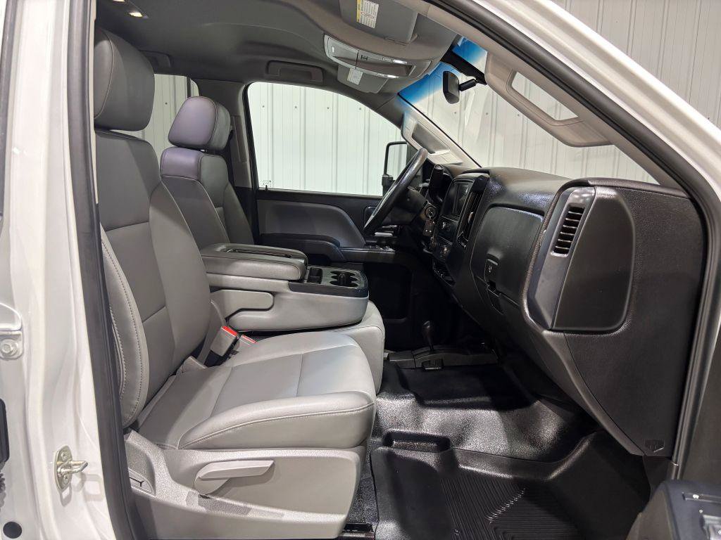 Used 2019 Chevrolet Silverado 2500 W/T AWD/4WD image 12