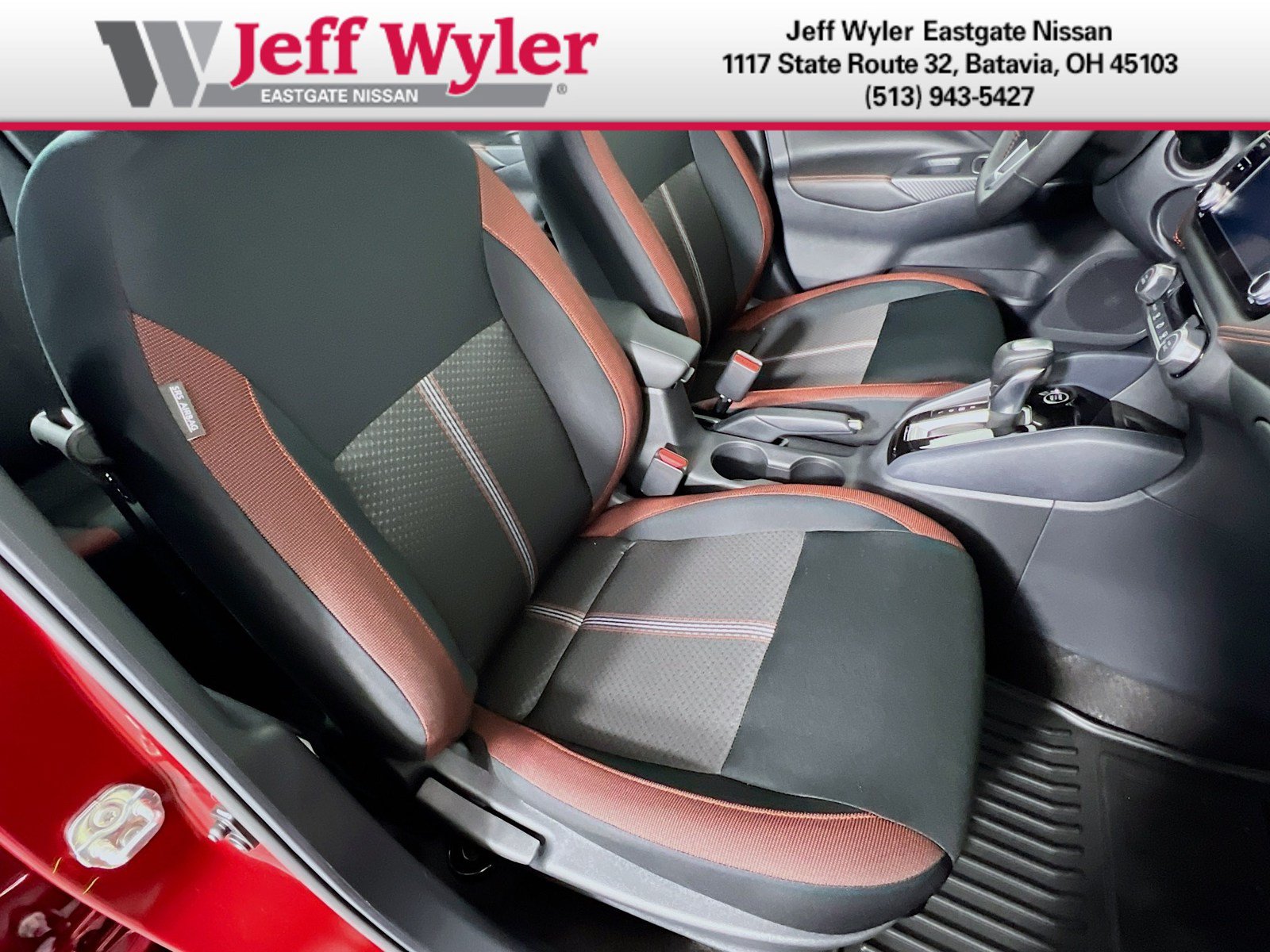New 2025 Nissan Versa SR w/ Trunk Package FWD image 21