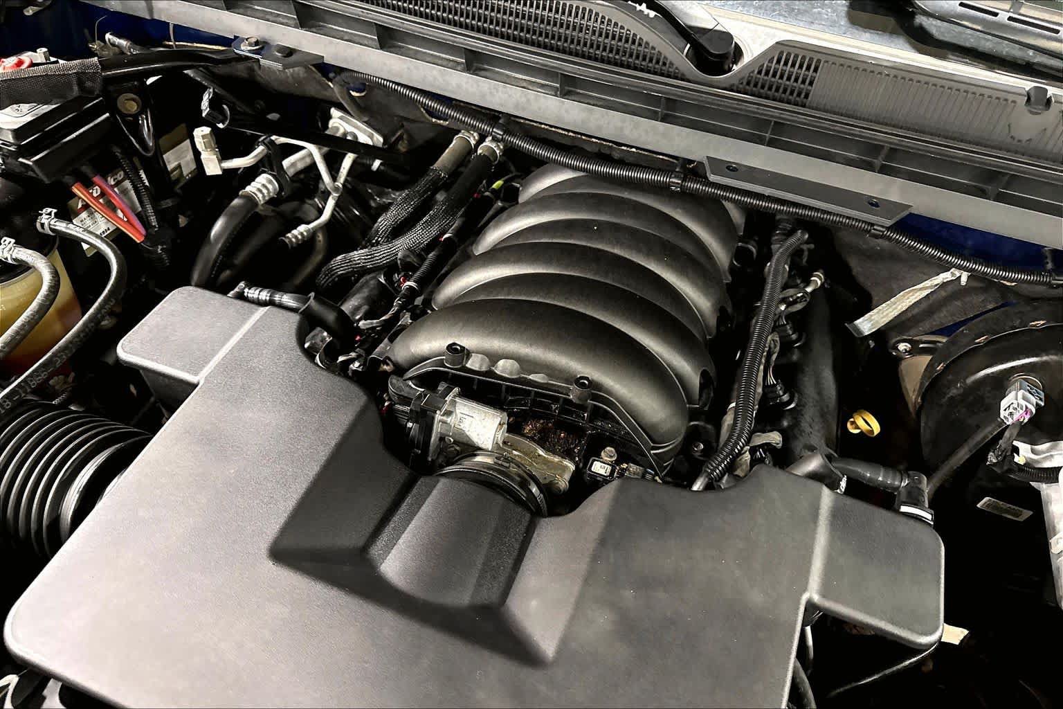 Used 2019 Chevrolet Silverado 1500 LT w/ All Star Edition AWD/4WD image 33