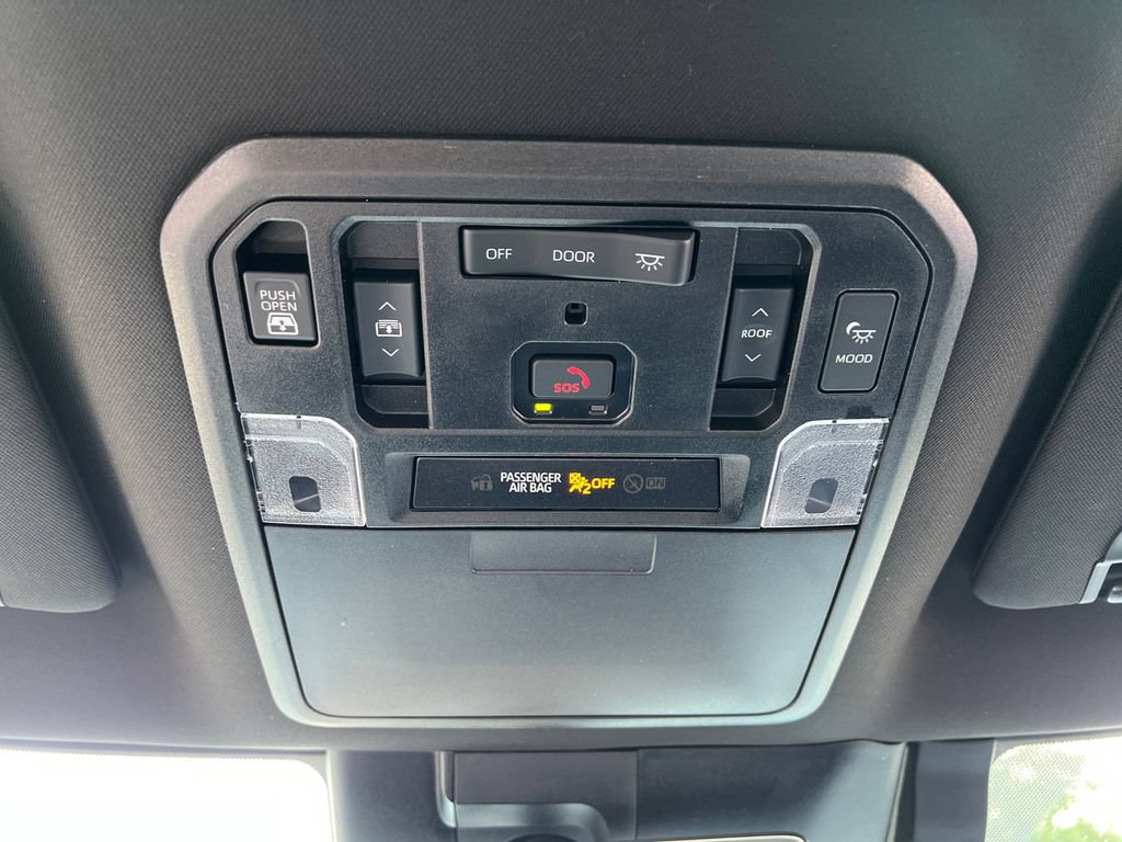 Used 2025 Toyota Tundra Platinum AWD/4WD image 34
