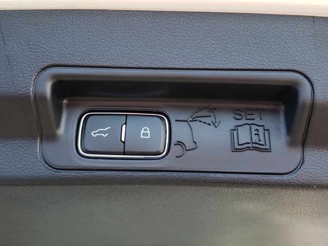 New 2026 Ford Explorer Active w/ Active Comfort Package AWD/4WD image 9