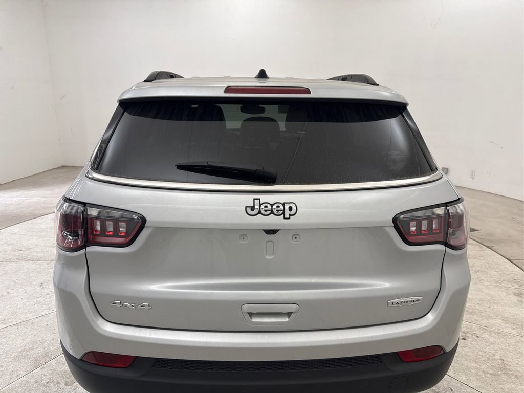 Used 2025 Jeep Compass Latitude image 22