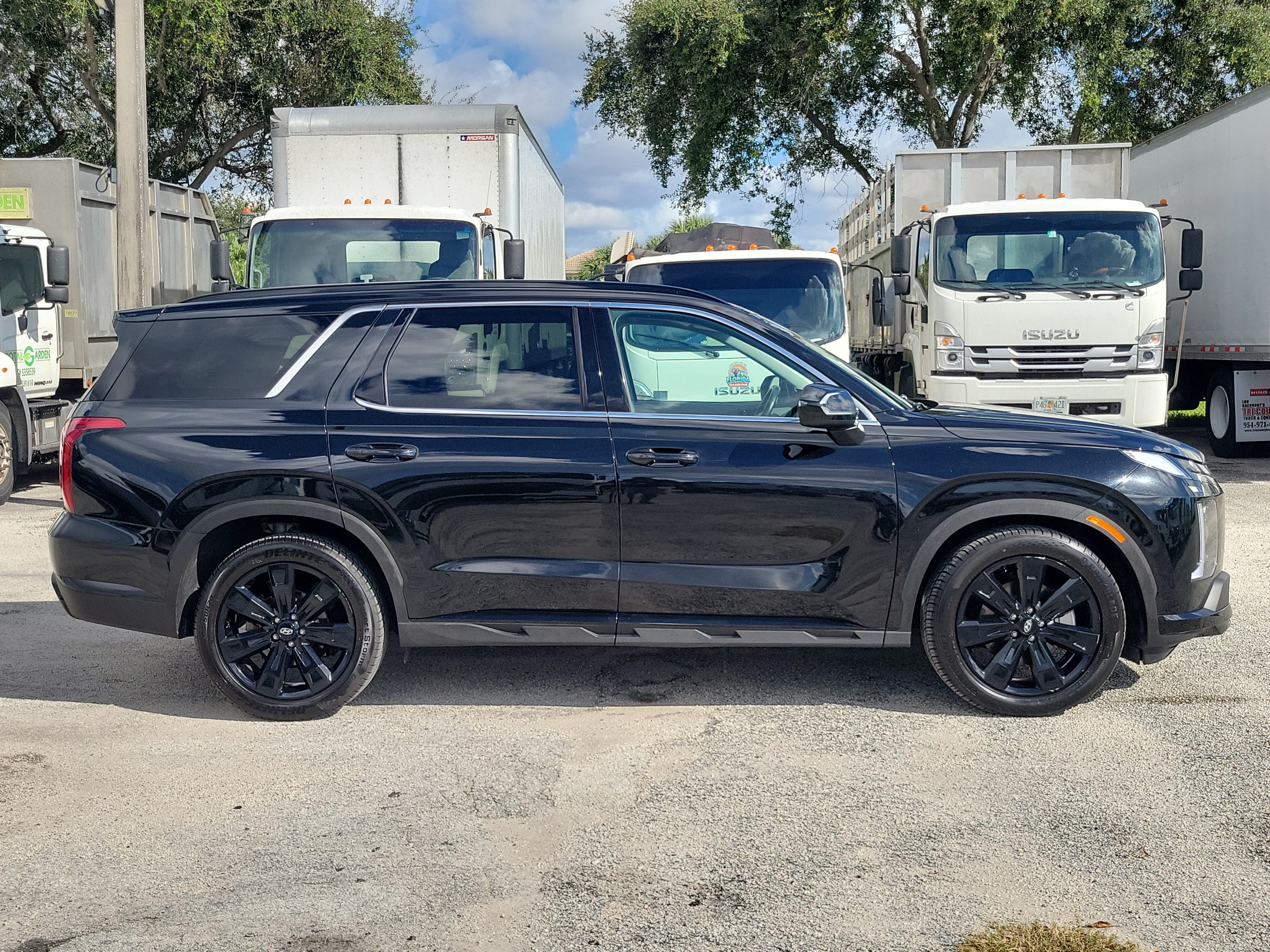 Used 2024 Hyundai Palisade XRT AWD/4WD image 2