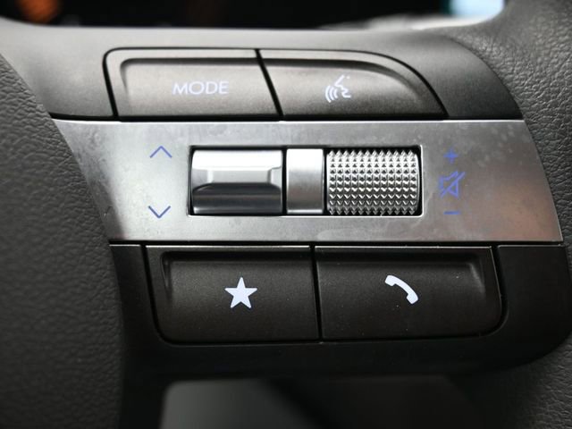 Used 2025 Hyundai Kona SE image 19