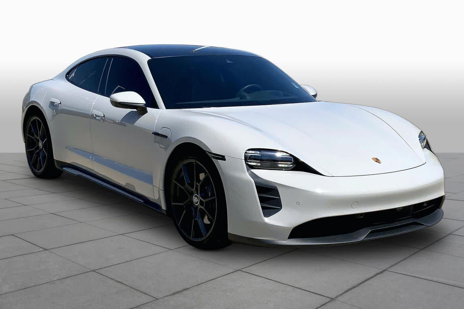 Used 2022 Porsche Taycan RWD image 2