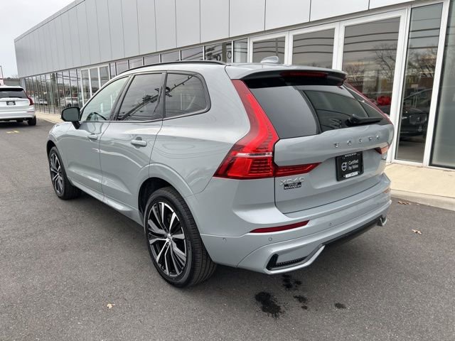 Certified 2025 Volvo XC60 B5 Plus image 3