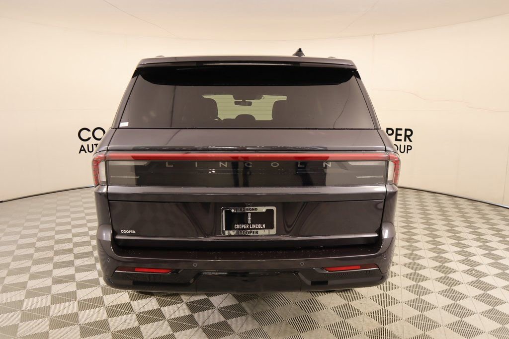 New 2025 Lincoln Navigator Reserve w/ Jet Appearance Package image 23