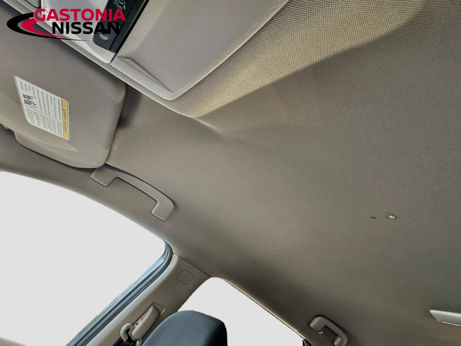Used 2023 Nissan Rogue S AWD/4WD image 27