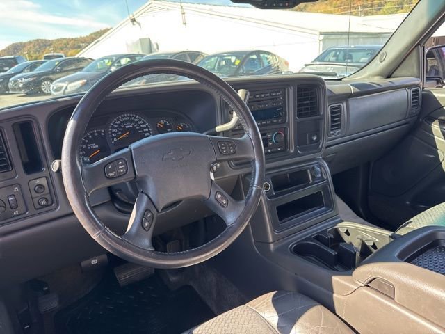 Used 2003 Chevrolet Avalanche 2WD image 12
