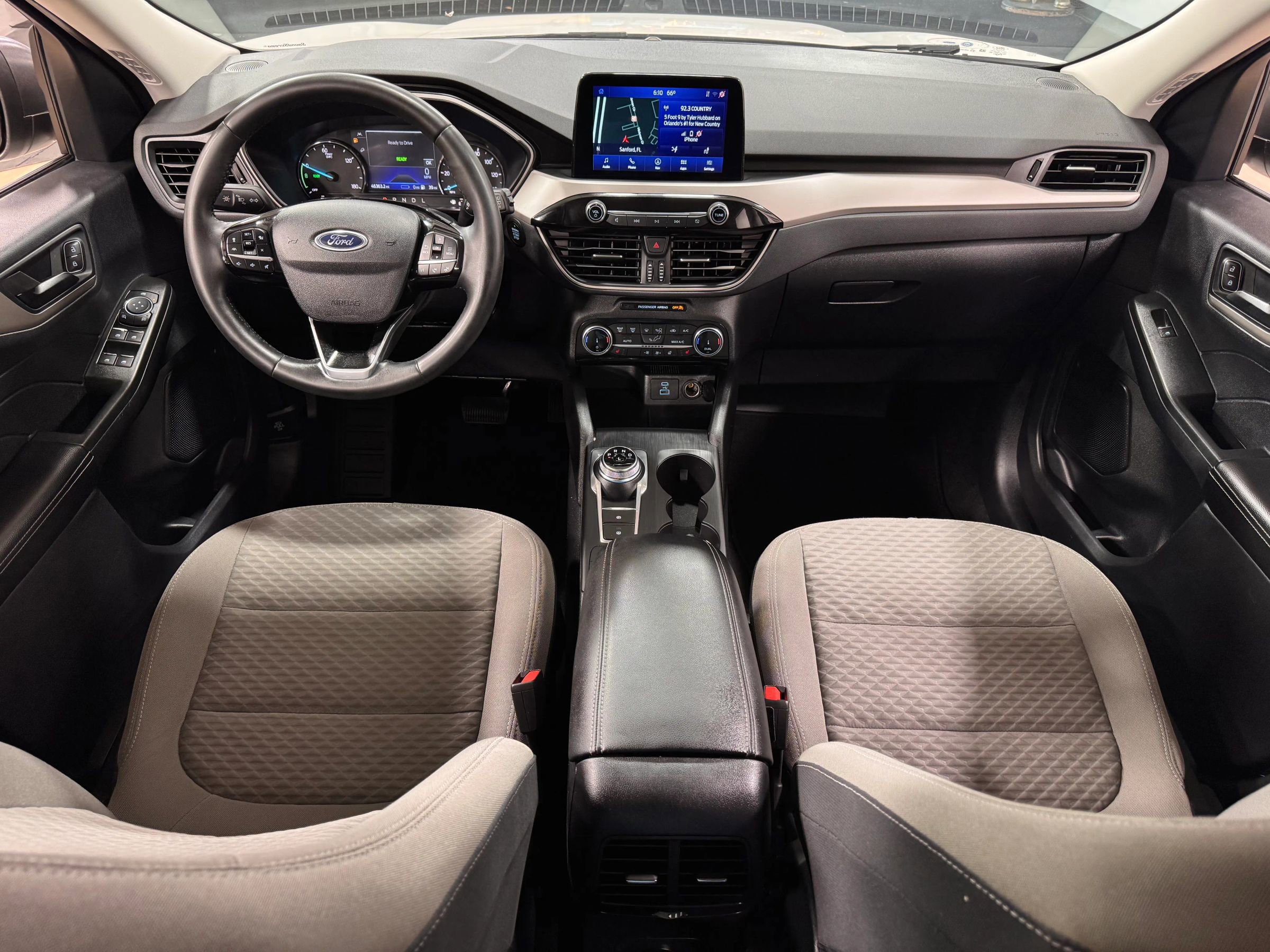Used 2022 Ford Escape SE w/ Cold Weather Package image 22