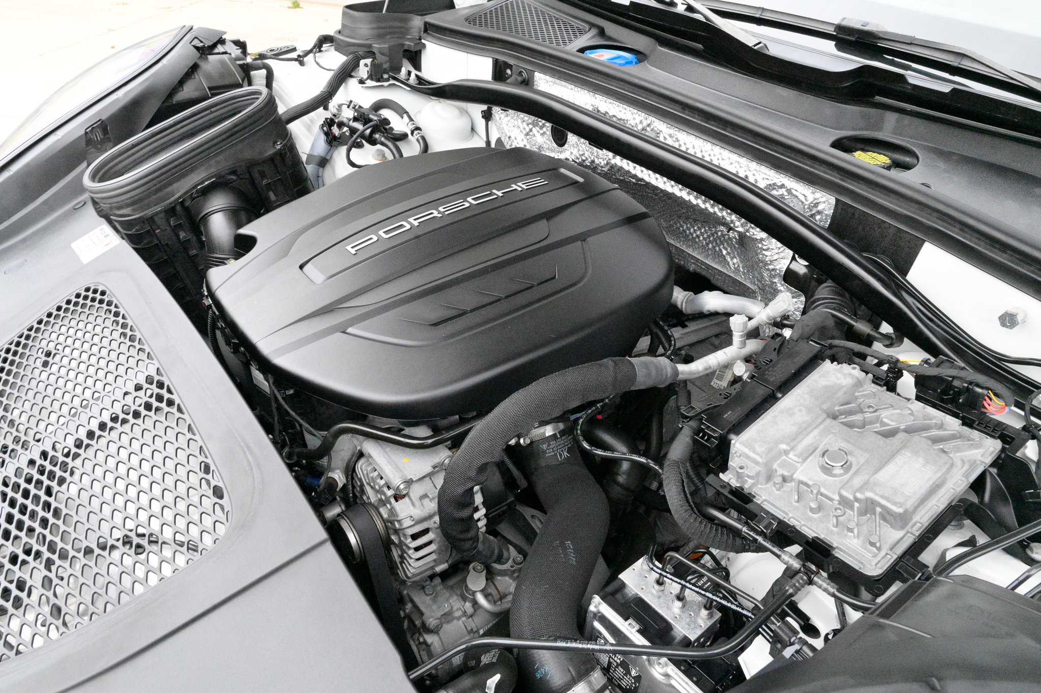 Used 2020 Porsche Macan image 60