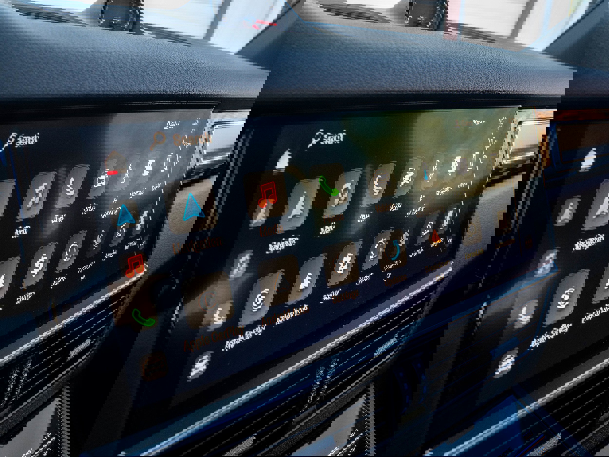 Certified 2023 Porsche Cayenne Platinum Edition image 23