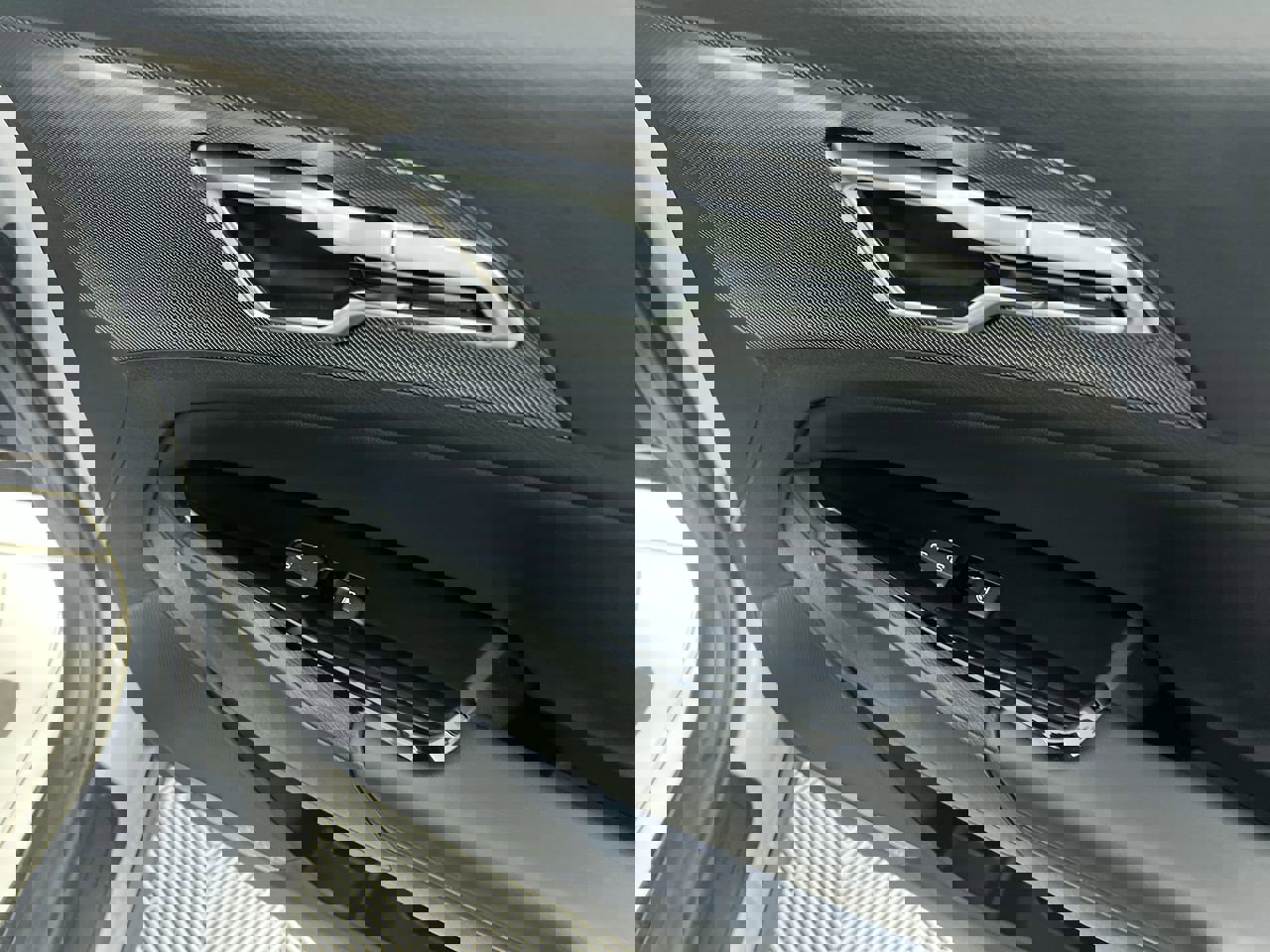 Used 2023 Kia Sportage SX image 32