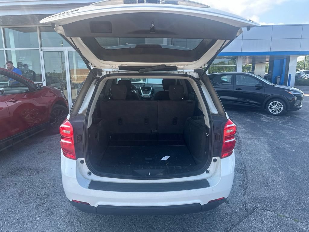 Used 2017 Chevrolet Equinox LT FWD image 10