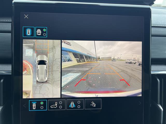 Used 2024 GMC Acadia Elevation image 28