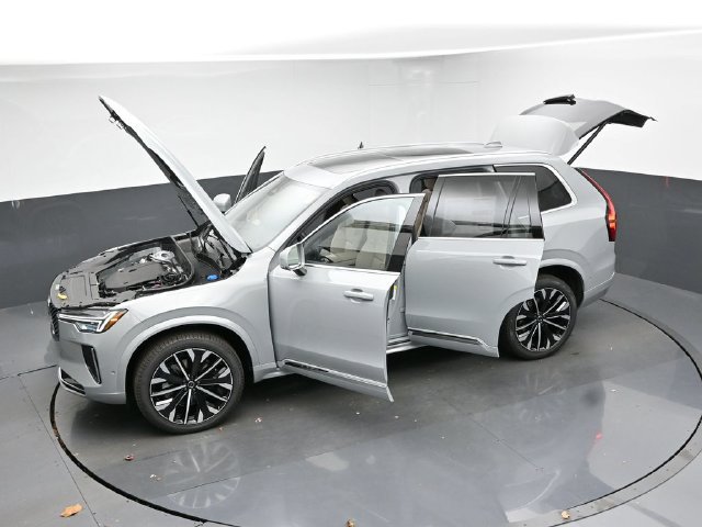 New 2026 Volvo XC90 B6 Plus w/ Protection Package Premier AWD/4WD image 53