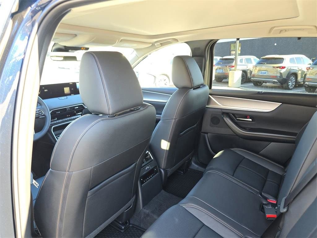 New 2026 MAZDA CX-90 Plug-In Hybrid w/Premium Sport image 17