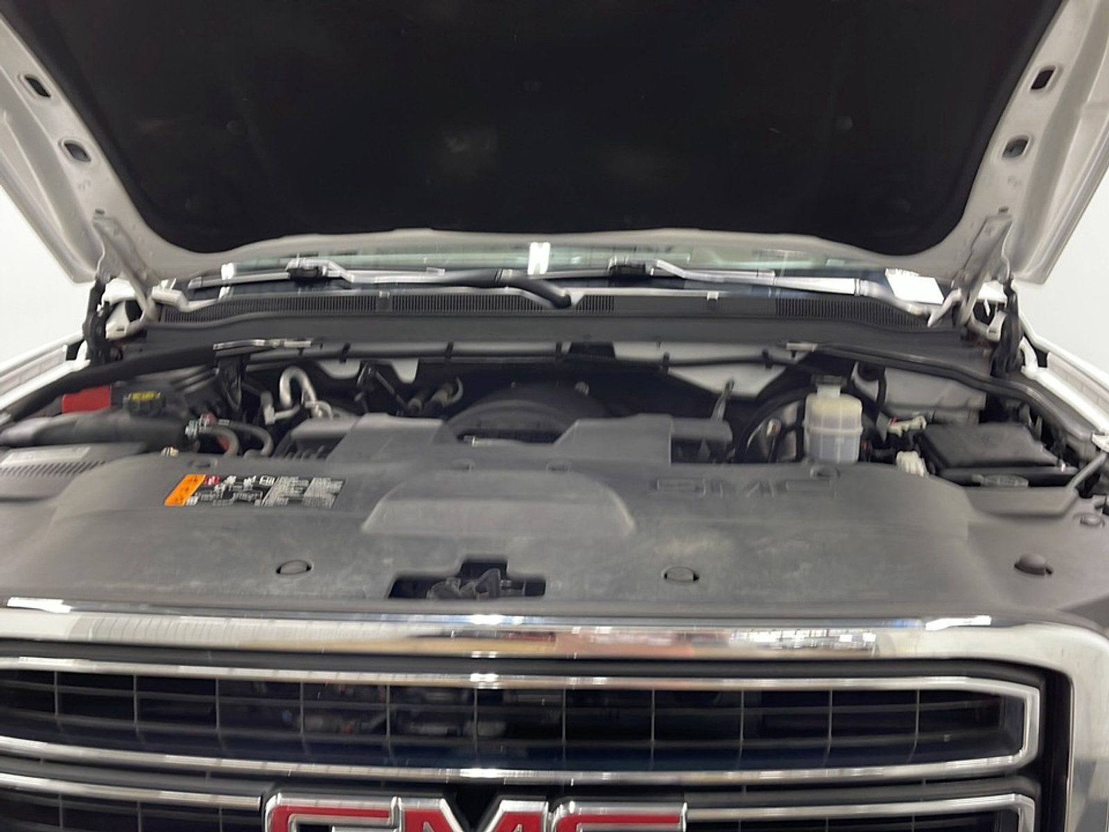 Used 2020 GMC Yukon XL SLT w/ Open Road Package AWD/4WD image 26