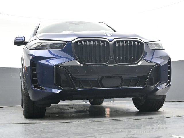 New 2026 BMW X5 xDrive50e w/ M Sport Package AWD/4WD image 39
