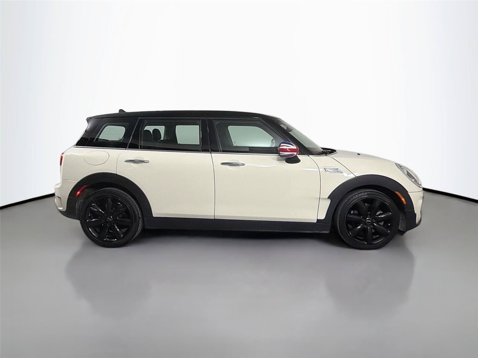 Used 2016 MINI Cooper Clubman S FWD image 4