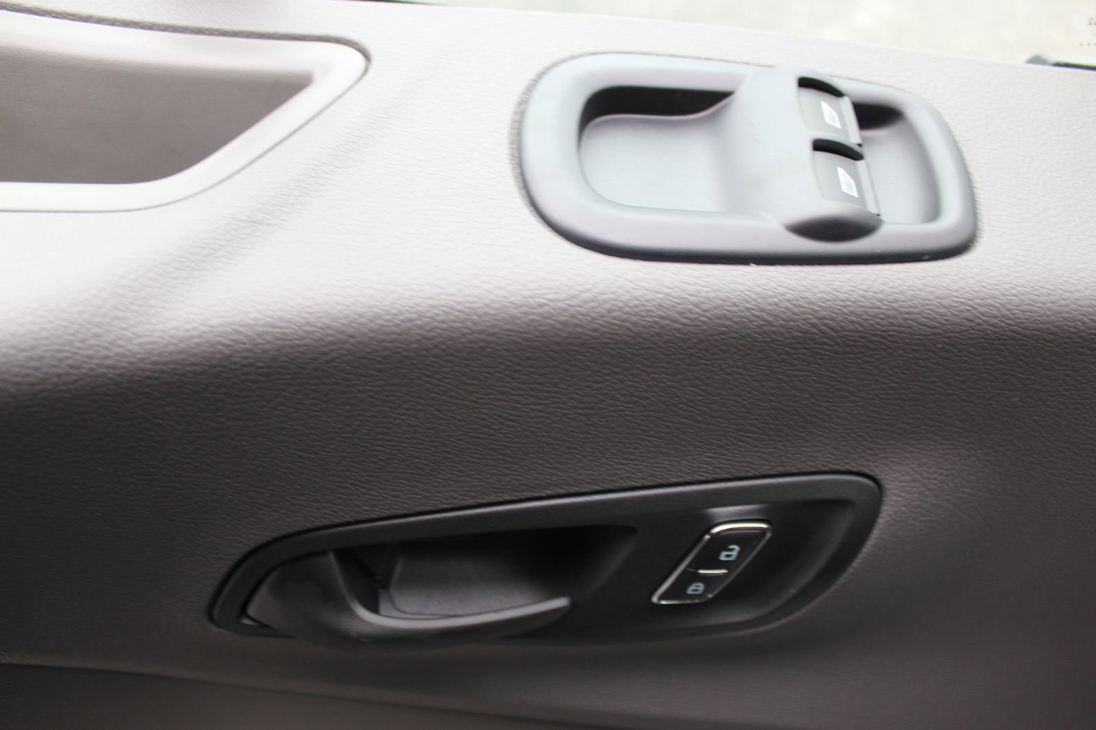 New 2025 Ford Transit 250 148 Medium Roof Extended AWD w/ Load Area Protection Package image 15