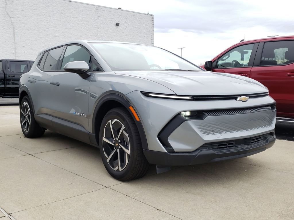 New 2026 Chevrolet Equinox EV LT image 7