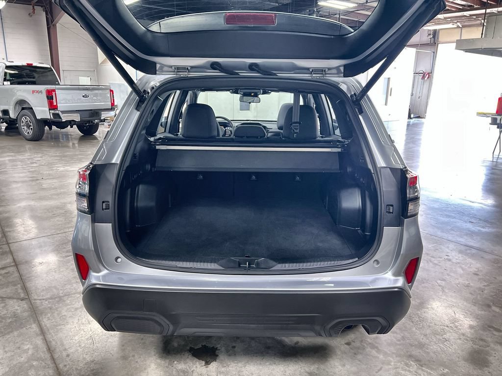 Used 2025 Subaru Forester Premium AWD/4WD image 26