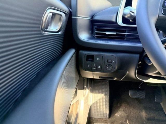 New 2025 Hyundai Ioniq 6 SE RWD image 6