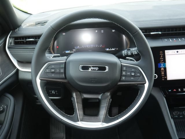 New 2027 Jeep Grand Cherokee Limited AWD/4WD image 18