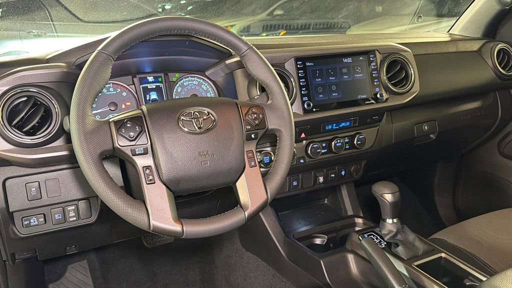 Used 2023 Toyota Tacoma TRD Off-Road image 16