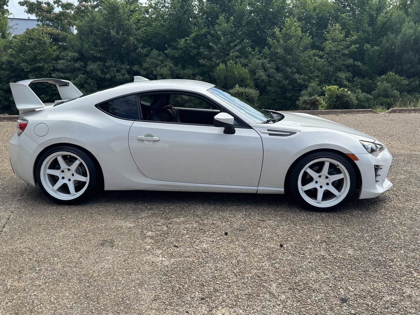 Used 2016 Subaru BRZ Limited RWD image 6