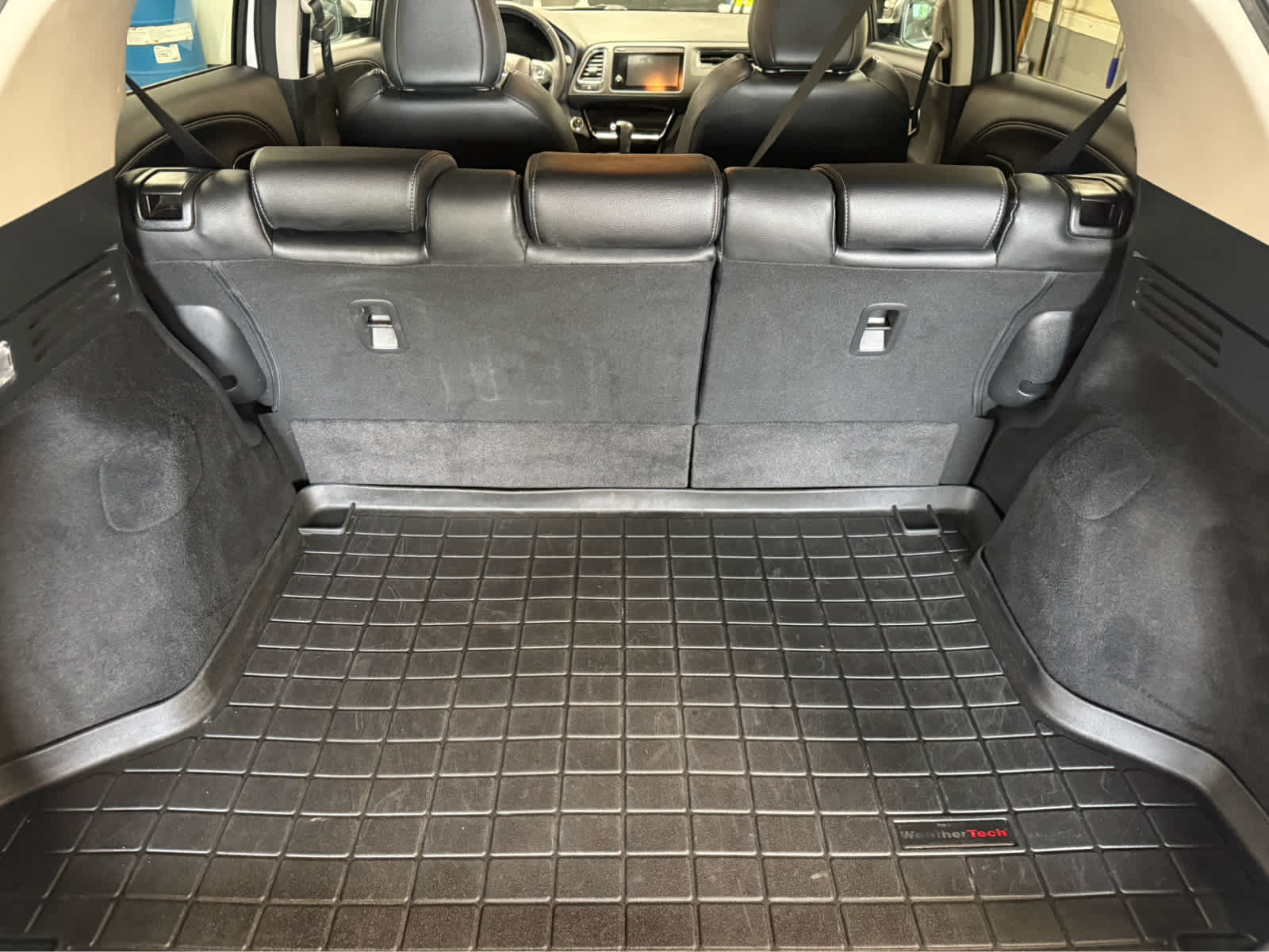 Used 2020 Honda HR-V Touring image 25