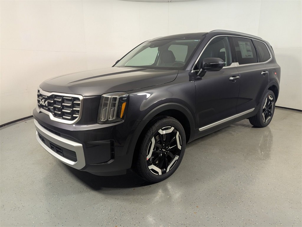 New 2025 Kia Telluride S image 3