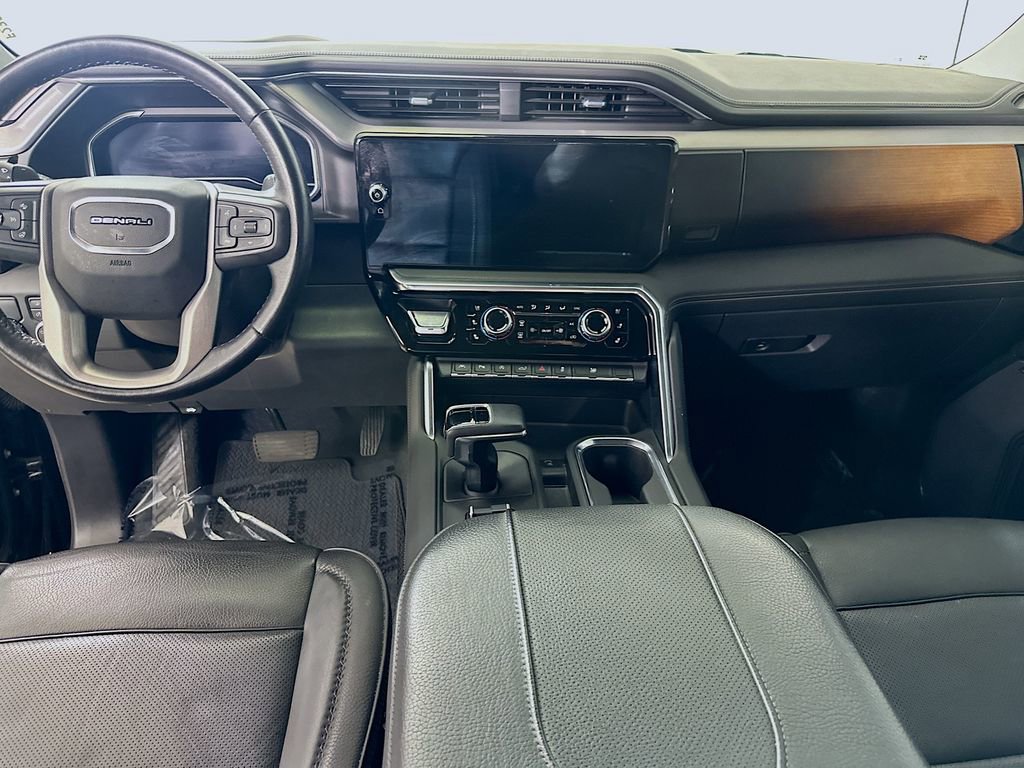 Used 2023 GMC Sierra 1500 Denali w/ Denali Reserve Package image 18