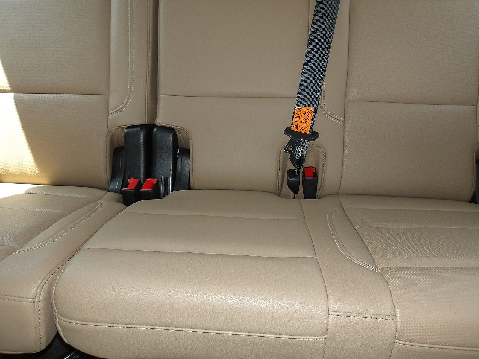 Used 2021 Chevrolet Tahoe Premier w/ Premium Package image 15