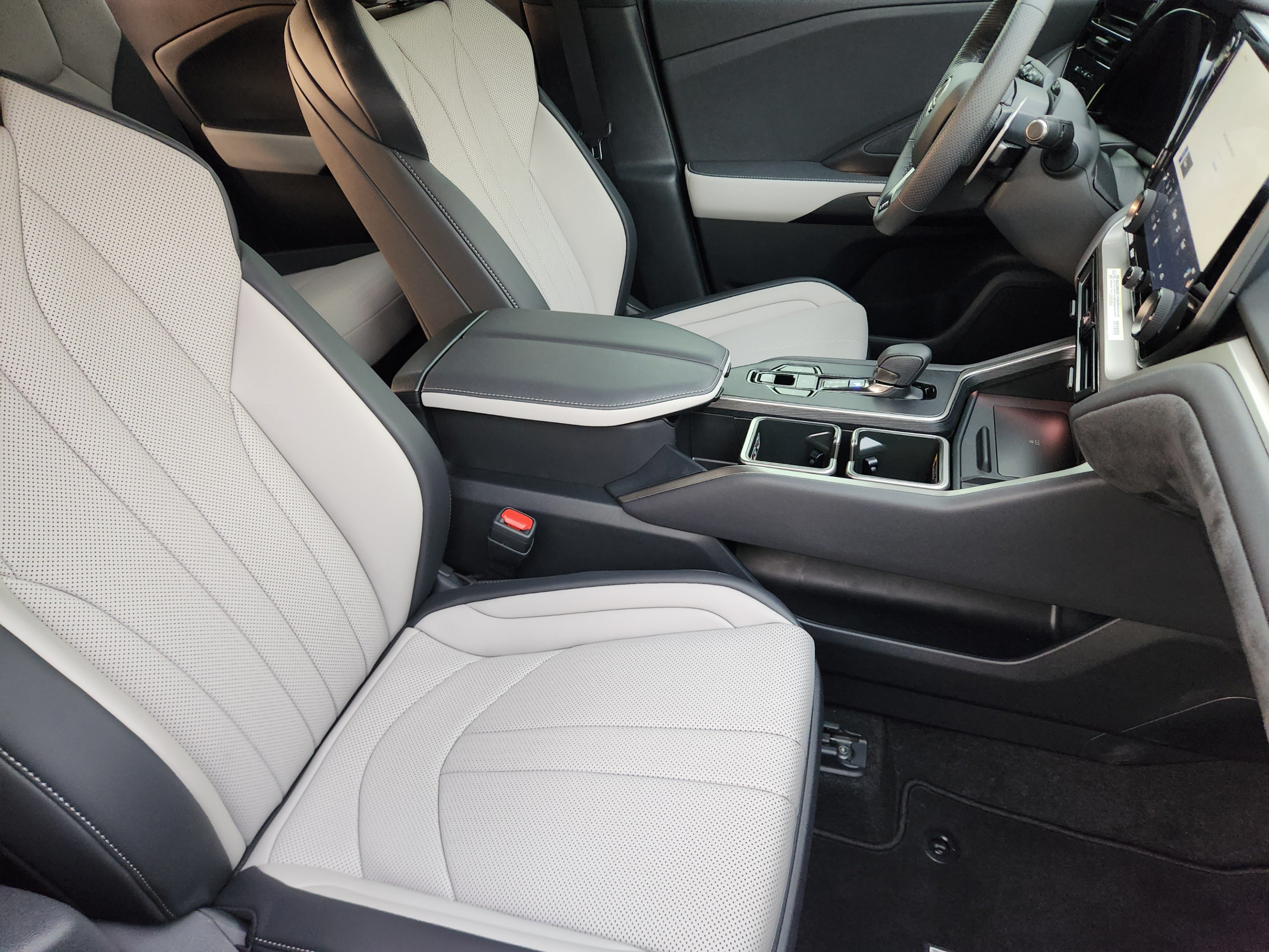 New 2026 Lexus TX 500h AWD w/ Technology Package image 6