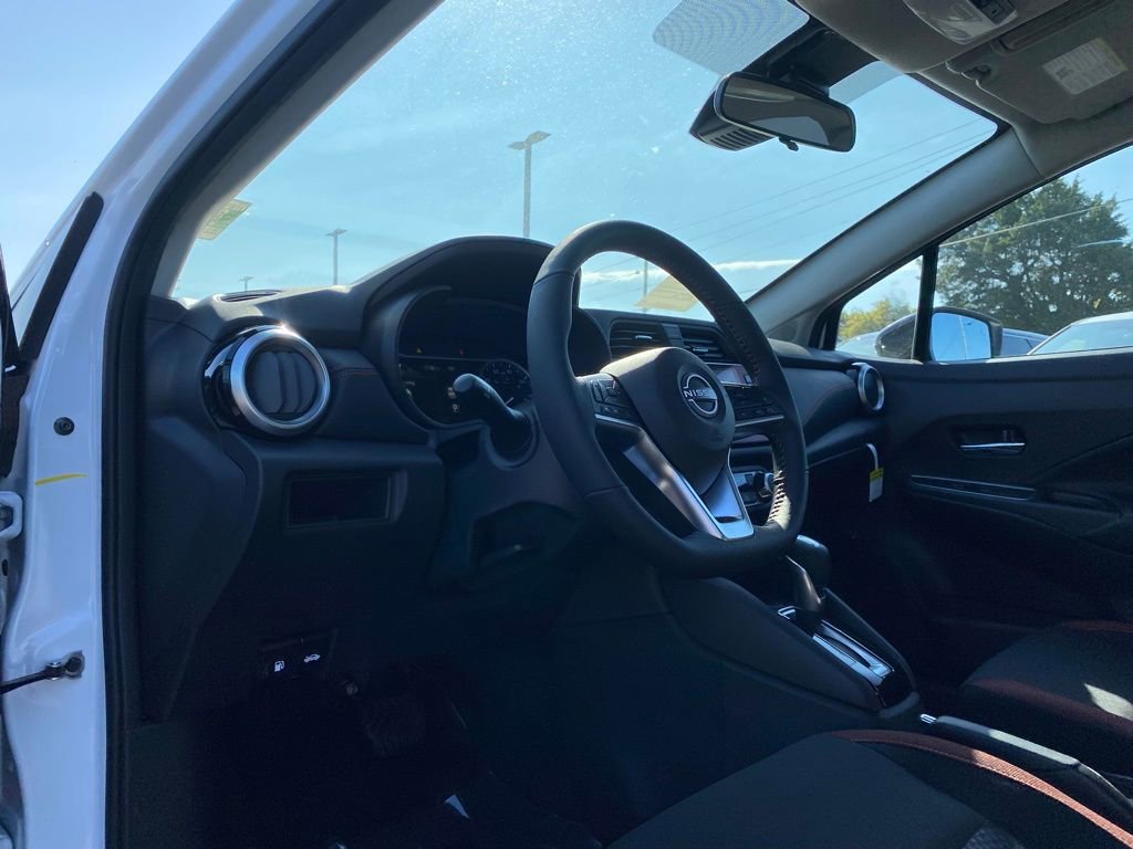 New 2025 Nissan Versa SR w/ Trunk Package image 10