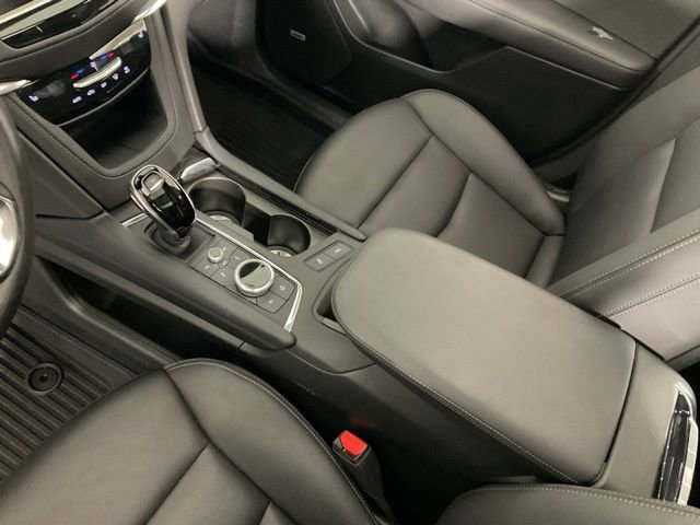Certified 2025 Cadillac XT6 Luxury image 18