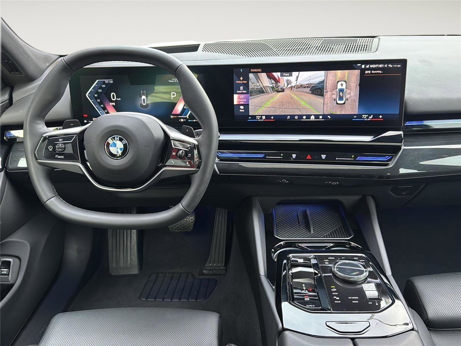 Used 2025 BMW 530i xDrive w/ Premium Package image 13