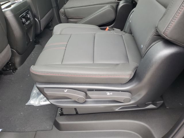 New 2026 Chevrolet Suburban RST w/ RST Capability Package AWD/4WD image 14