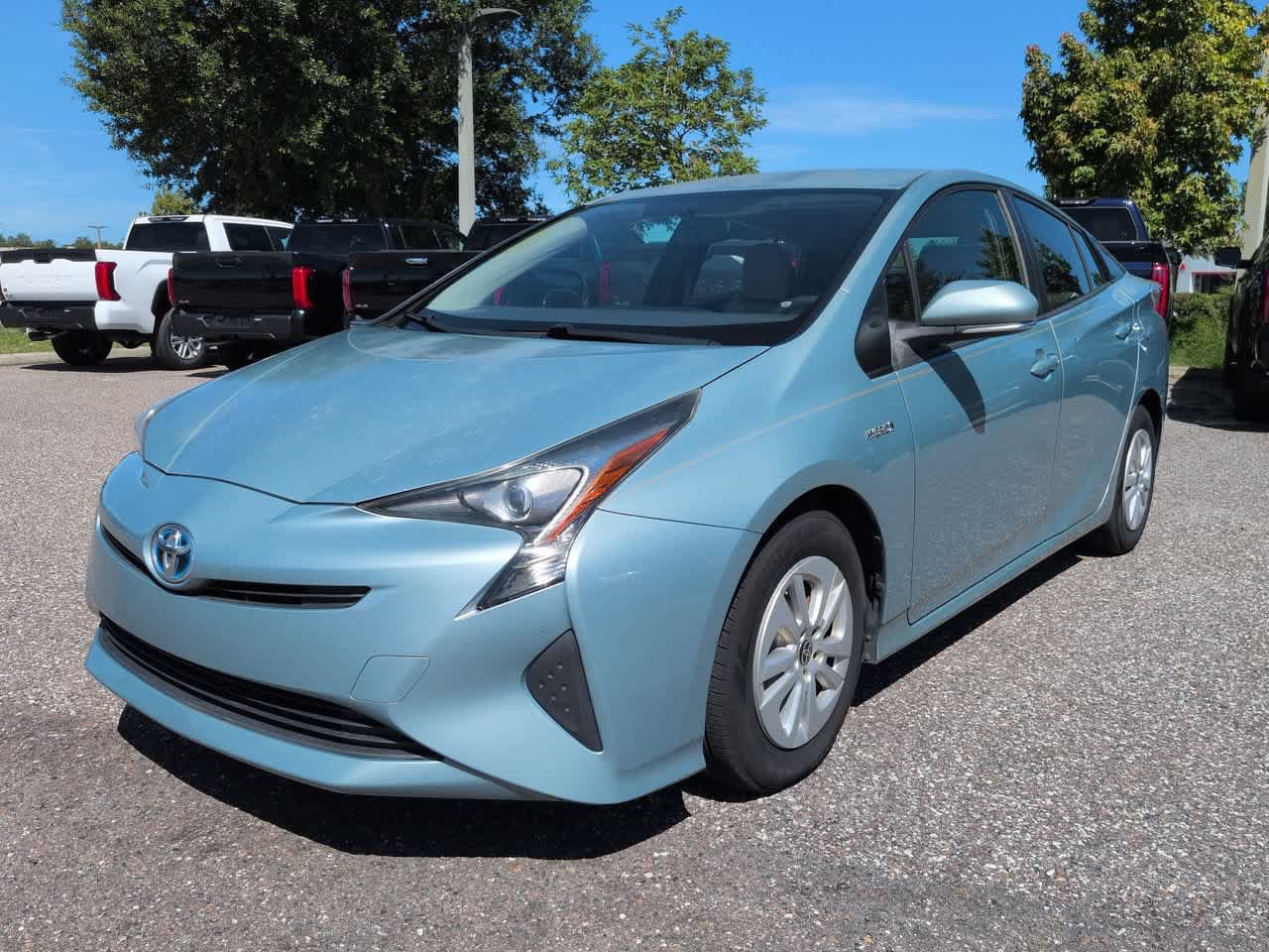 Used 2016 Toyota Prius Two FWD image 2