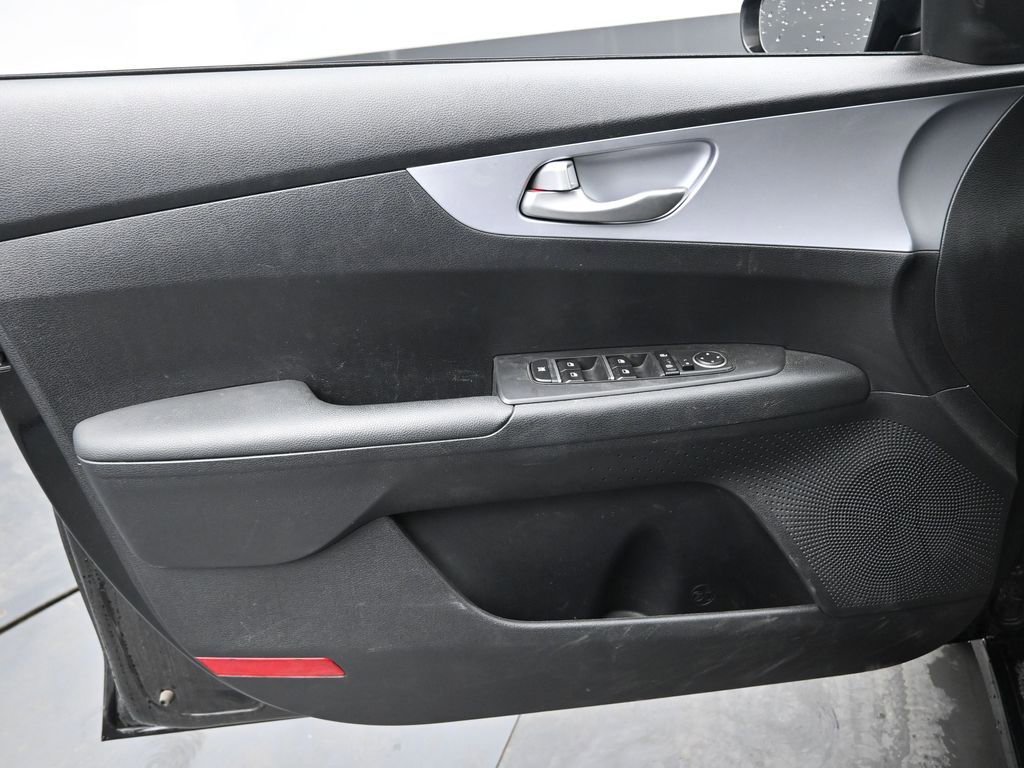 Used 2024 Kia Forte LXS image 25