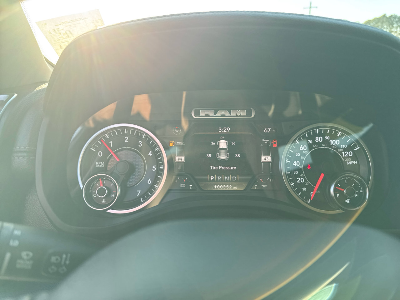 Used 2022 RAM 1500 Laramie w/ Laramie Southwest Edition image 17