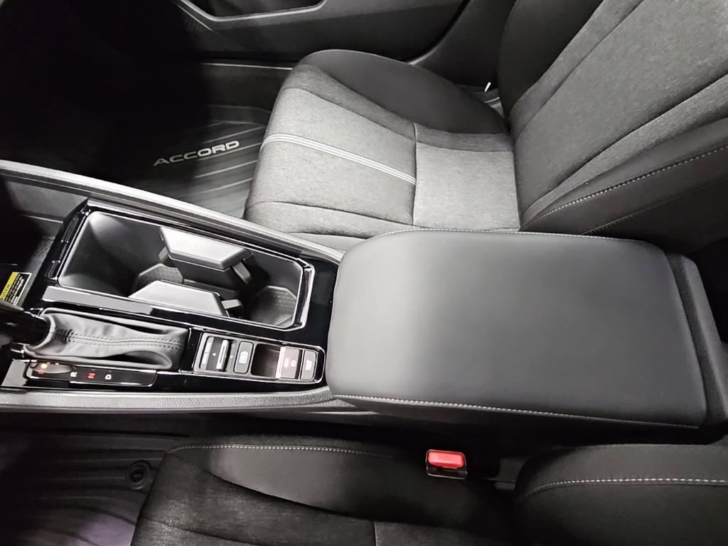 Used 2025 Honda Accord Sport image 24