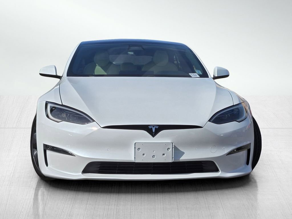 Used 2023 Tesla Model S Standard Range image 2