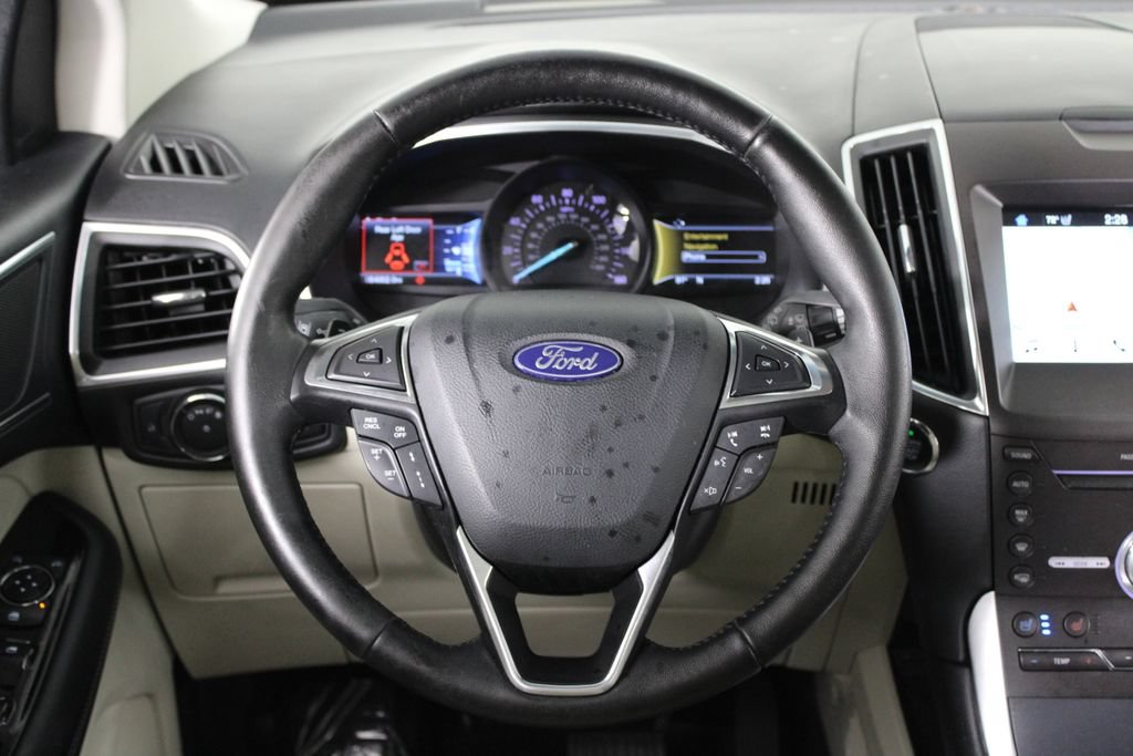 Used 2018 Ford Edge Titanium w/ Equipment Group 301A AWD/4WD image 21